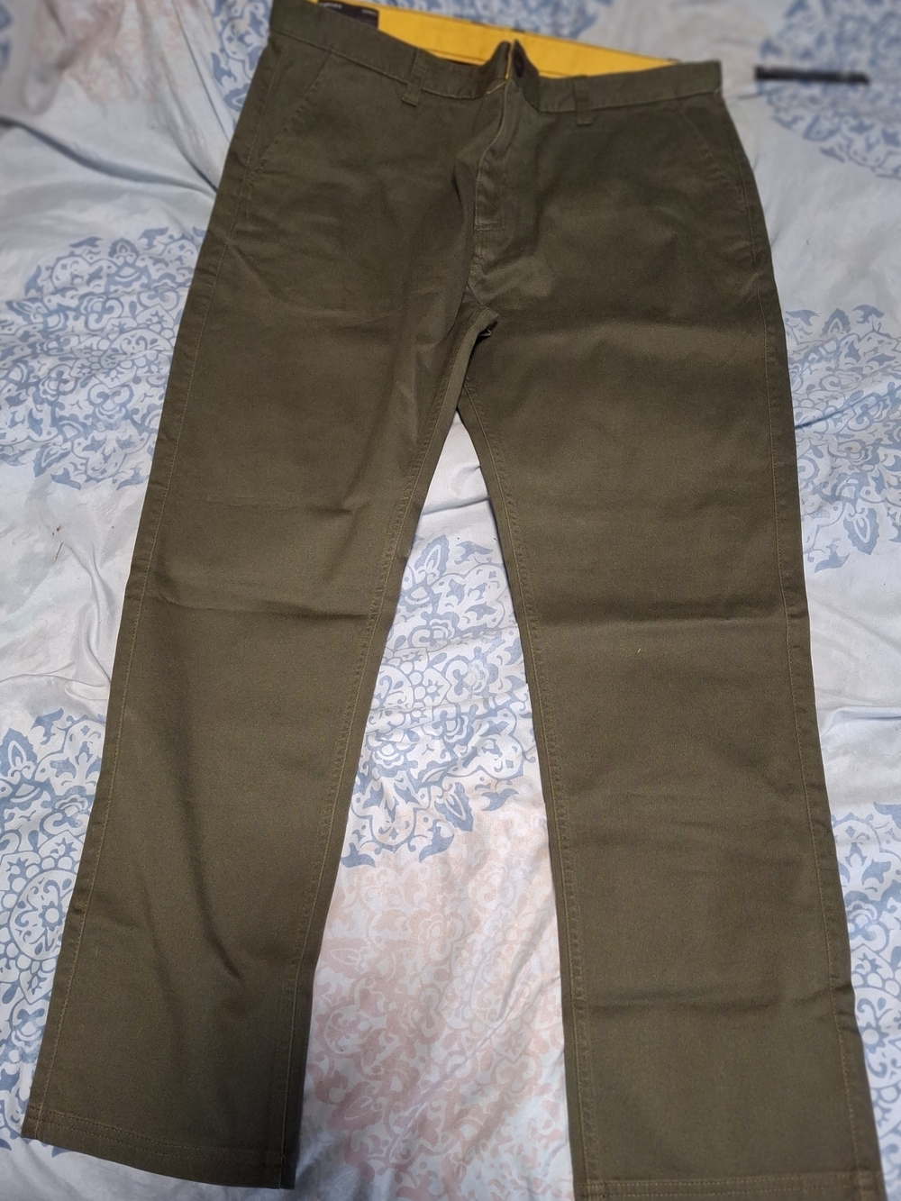 Oakley Men's Olive Green Chino Pants